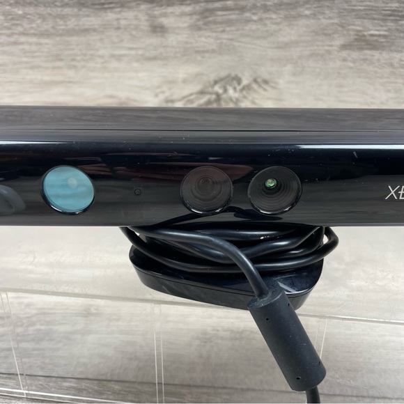 Genuine Xbox 360 Kinect Sensor Model: 1414 Black - Picture 2 of 7